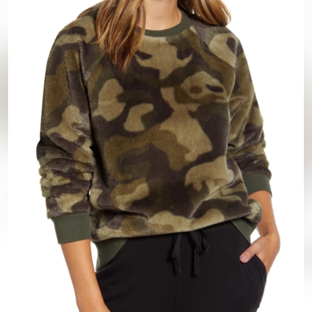 Lou & Grey Camo sweater